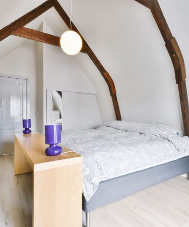 astuces pratiques et idées originales pour Aménager une chambre sous pente