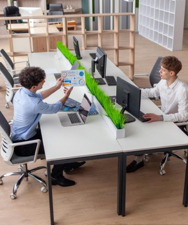 Pourquoi les rencontres comptent autant que le bureau dans le coworking